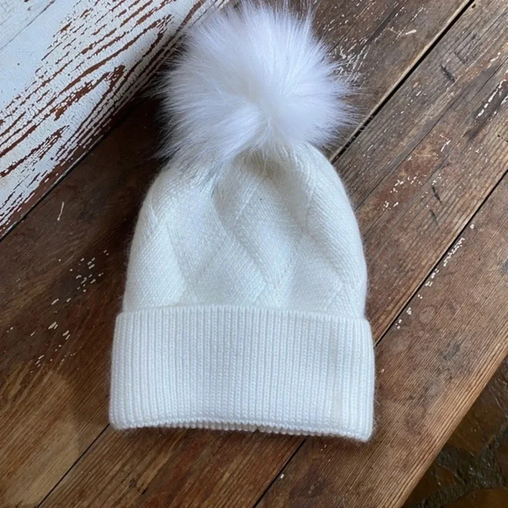 NWT Anthropologie Ivory Faux Fur Pom  Cuff Beanie